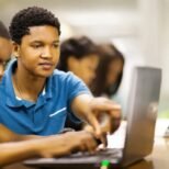digitalisation-west-africa-education-development-matters-1220x675-1 (Copier)